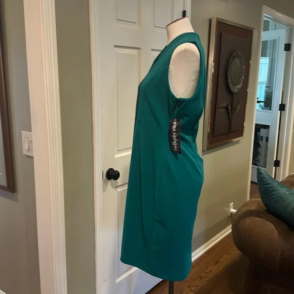 NWT Nina Leonard Sz Large Kelly Green Crepe (?) Sheath Shift Dress - Picture 3 of 7